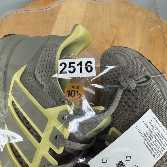 Adidas Ultraboost 1.0 Men’s Size 10.5 Shoes Putty Beige Powder Yellow JR3370 - Picture 9 of 9